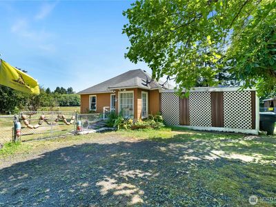2584 State Route 105