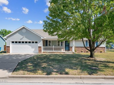 3411 Ridge Dr
