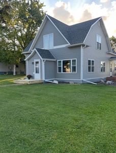 307 Vance Ave S