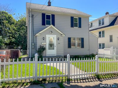 206 Ridgefield Avenue
