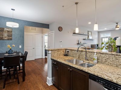 601 Finsbury St APT 207