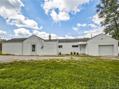 3809 Hamburg Pike