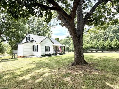 2935 Boones Cave Rd