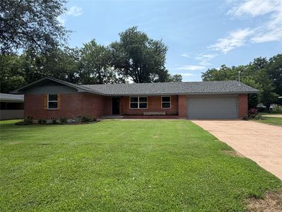 Property at 1601 San Jacinto St, Sulphur Springs, TX