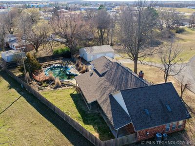 1002 W Knisley Ave