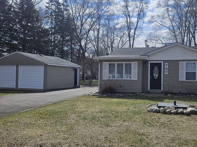 767 Adelaide Dr