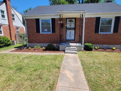 3729 Sylvan Dr