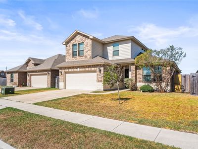 8142 Luz De Luna St
