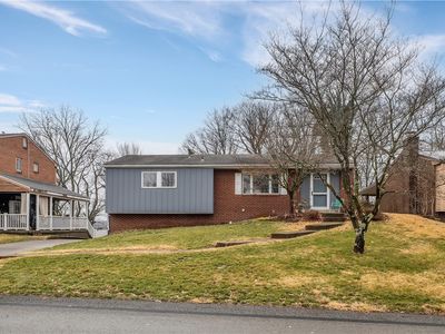136 Deerfield Dr