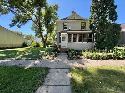 235 8th Ave