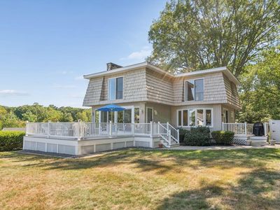 13 Wavecrest Drive