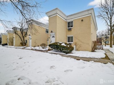 22 Lake Ave APT 5A