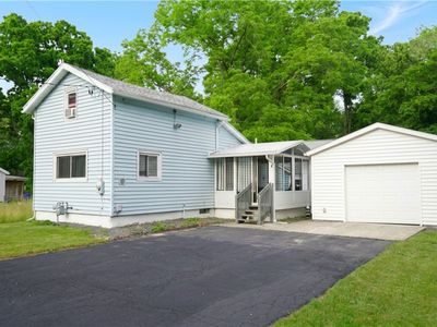 4 Wyvil Ave