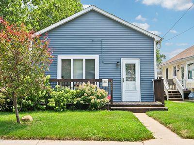 821 W Jackson St