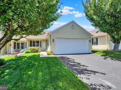 Property at 139 Furlong Way, Red Lion, PA