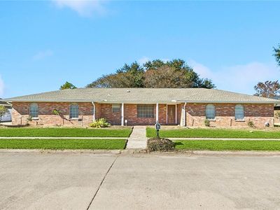 2165 Colonial Dr