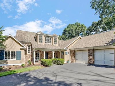 76 Lake Front Cir