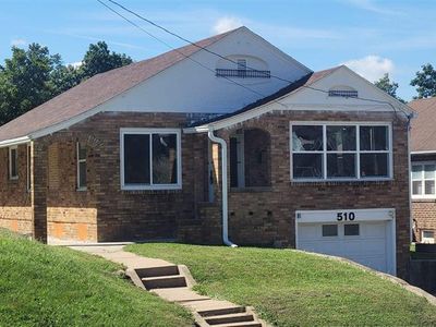 510 W Maple St