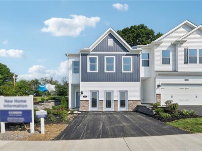 200 Paddock Ln