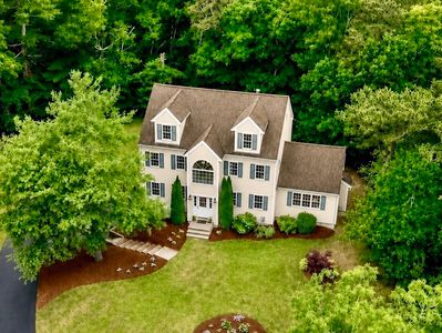 22 Edgewater Dr