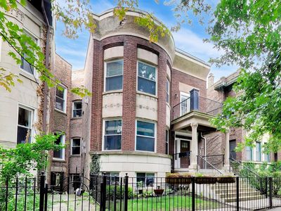 5312 S Woodlawn Ave #3