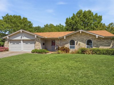 2015 Inverness Dr