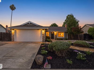 Property at 1665 Honeysuckle Rd, Livermore, CA