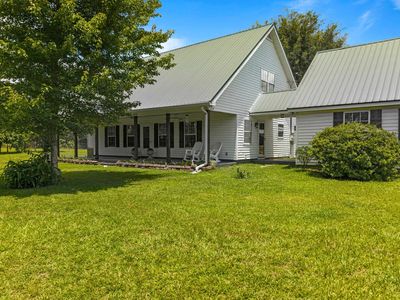 546 Backloop Rd