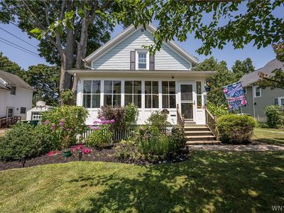 27 Linwood Ave