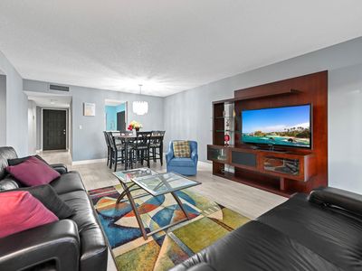 7286 Huntington Lane #402