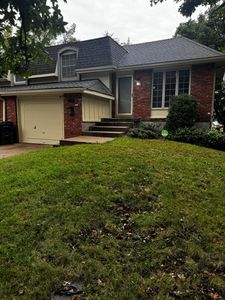 Property at 318 S Kenwood Ln, Olathe, KS