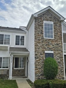 2027 Silverstone Dr #2027