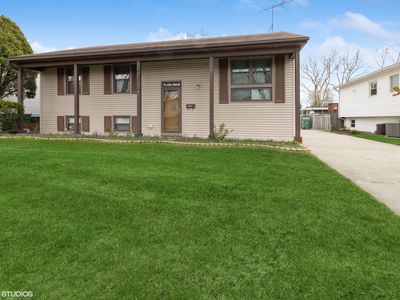 1096 Valley Stream Dr