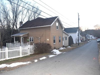 Property at 916 Oakland St, Hawley, PA