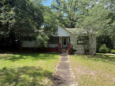 4017 Valley Rd