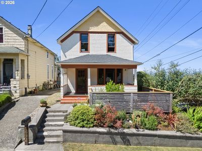 1692 Franklin Ave