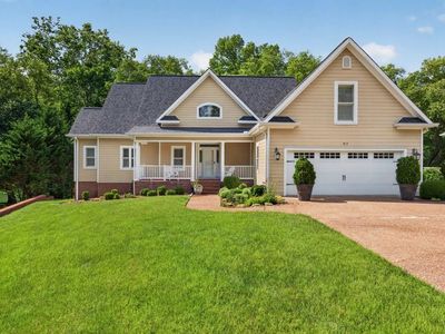 415 River Oaks Dr