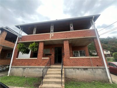 19 Erie Ave