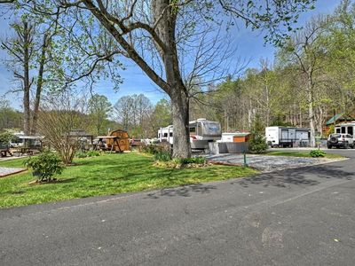 101/113 Twin Creeks Rd