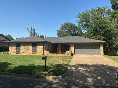724 NW Barbara Ln