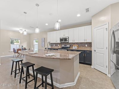 2532 CANEY OAKS Drive W