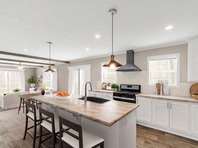 LX 5500 Plan, Eaton Pine Village