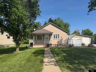 120 E Vine St