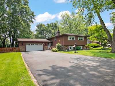 5844 Muriel Ln
