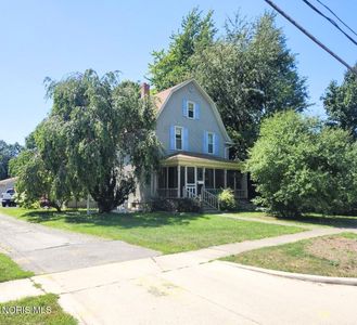 203 W Jackson St