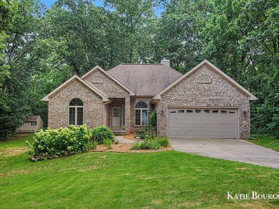 5180 Brookestone Dr NE