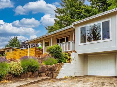 3600 NE Johns Loop