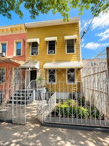 545 Logan St