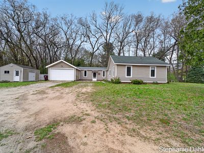 1093 E Giles Rd