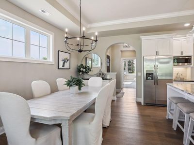 3822 Queensland Cir N